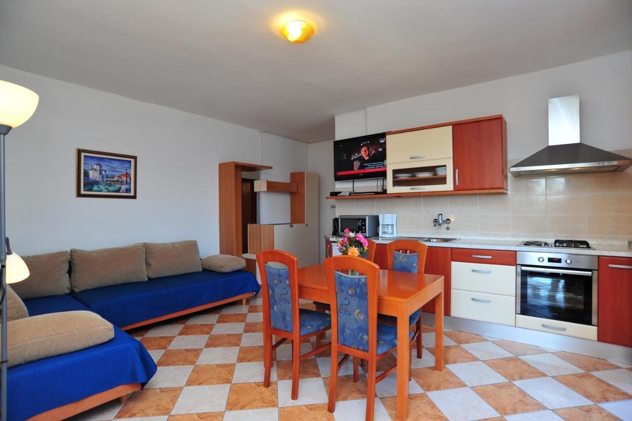 Apartments Valentina-B Nin Esterno foto