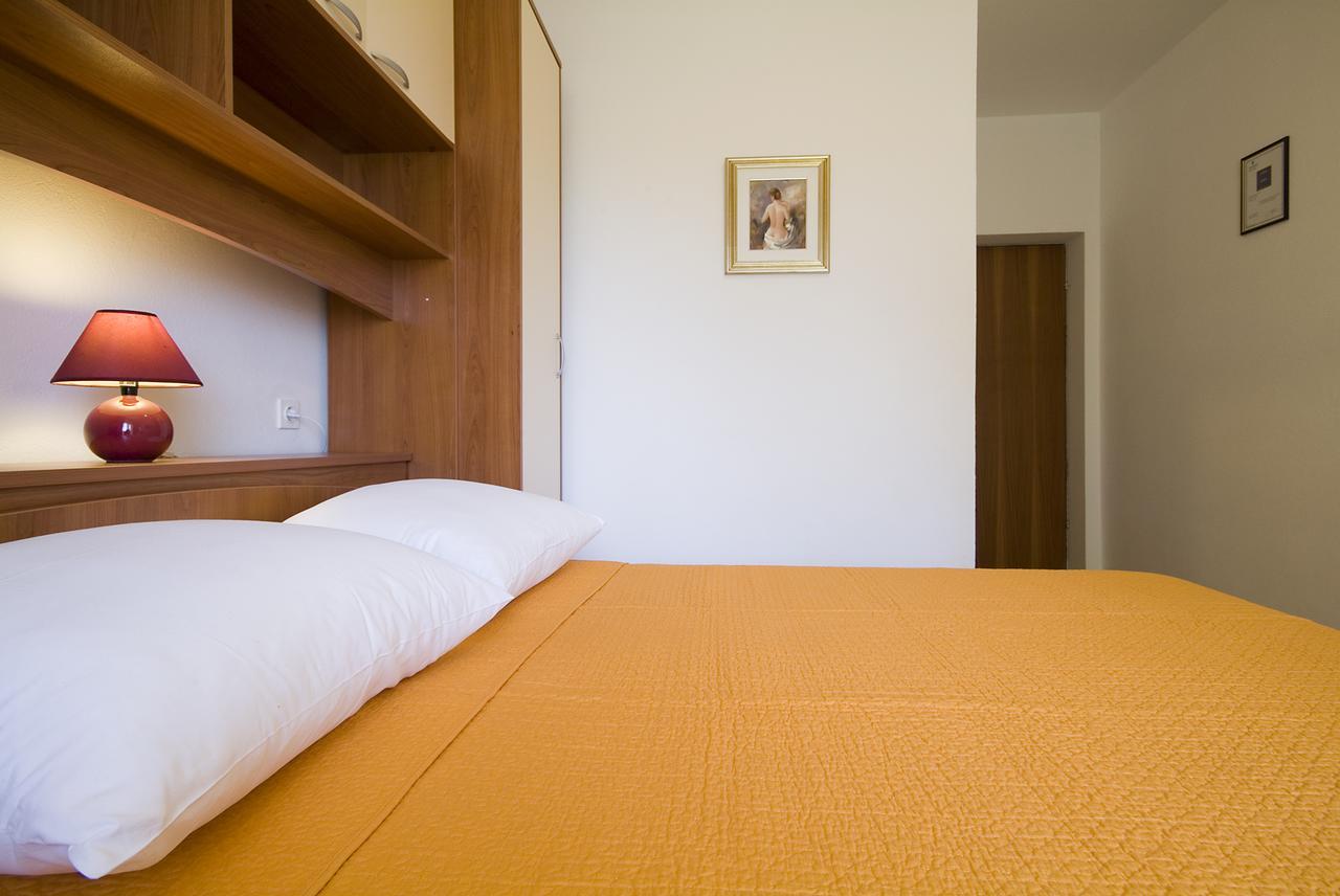 Apartments Valentina-B Nin Esterno foto